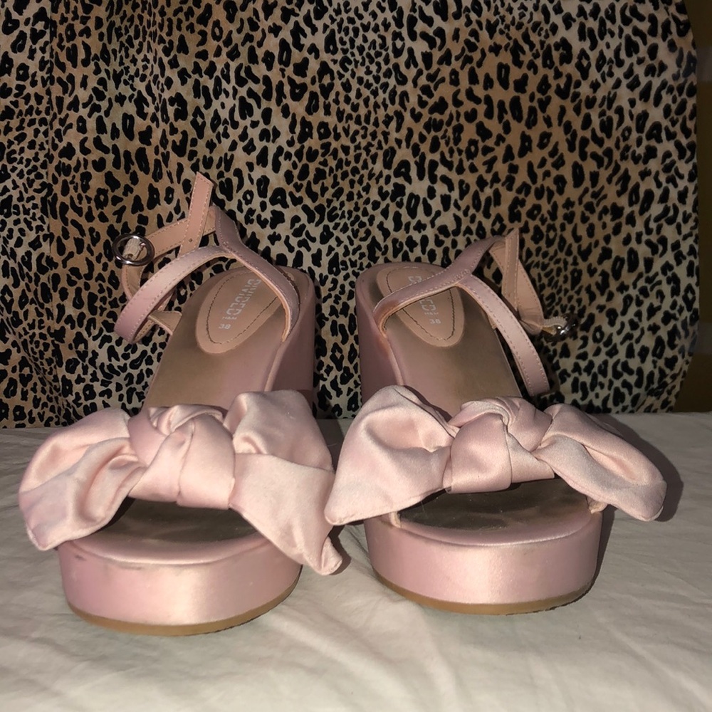 Divided - pink bow
